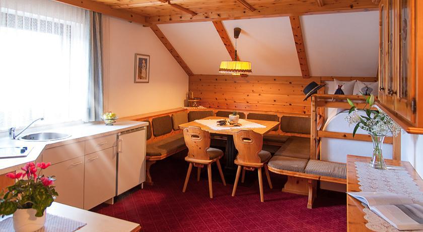 Appartement- Und Wellnesshotel Winkler Falzes