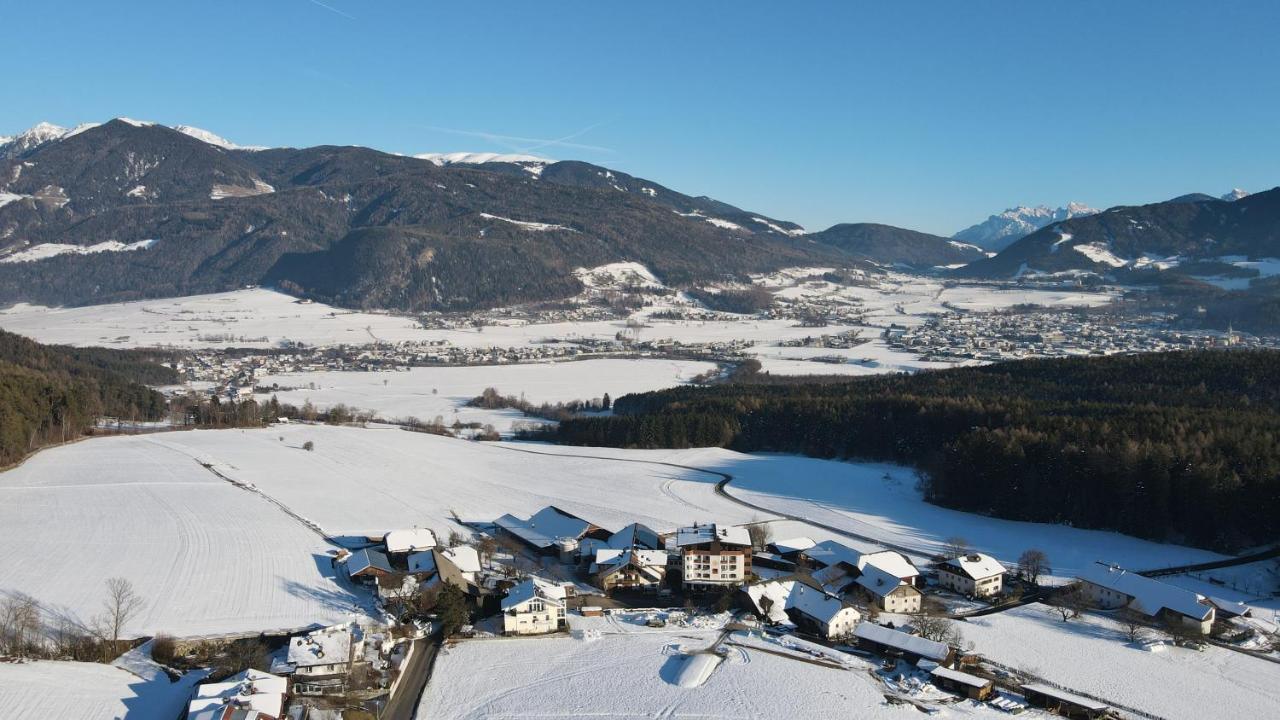 Appartement- Und Wellnesshotel Winkler Falzes
